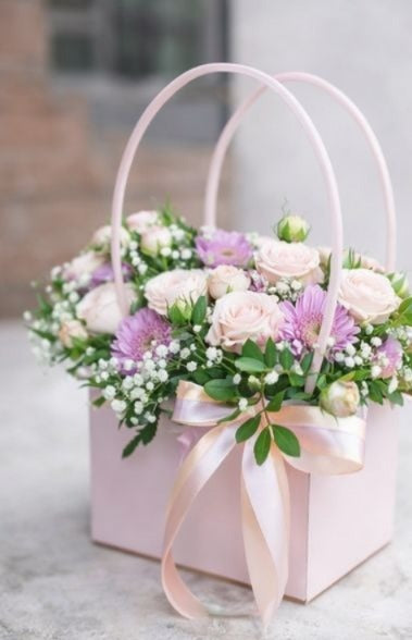 Elegant Pastel Floral Gift Basket with Roses & Ribbon Bow | Premium Flower Hamper Box with Handle | Wedding, Birthday & Special Occasion Gifting Décor
