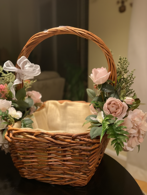 Handwoven Rustic Wicker Floral Gift Basket with Handle | Decorative Cane Hamper Basket for Wedding, Baby Shower & Festive Gifting | Elegant Flower Décor Tray