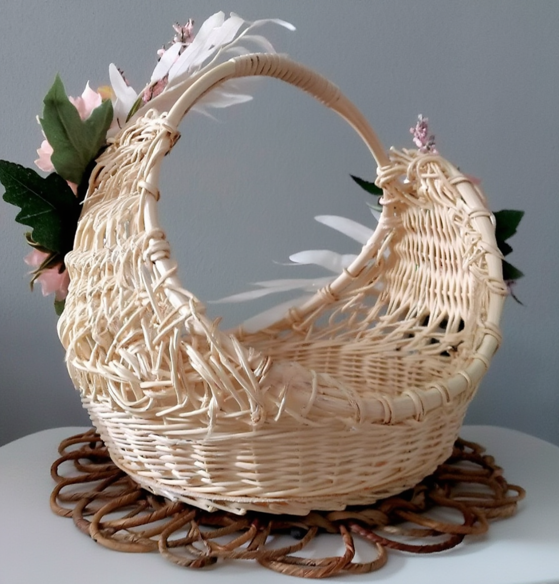 Handcrafted Wicker Floral Gift Basket with Handle | Rustic Decorative Hamper Tray with Artificial Flowers | Wedding, Baby Shower & Festive Gifting Basket